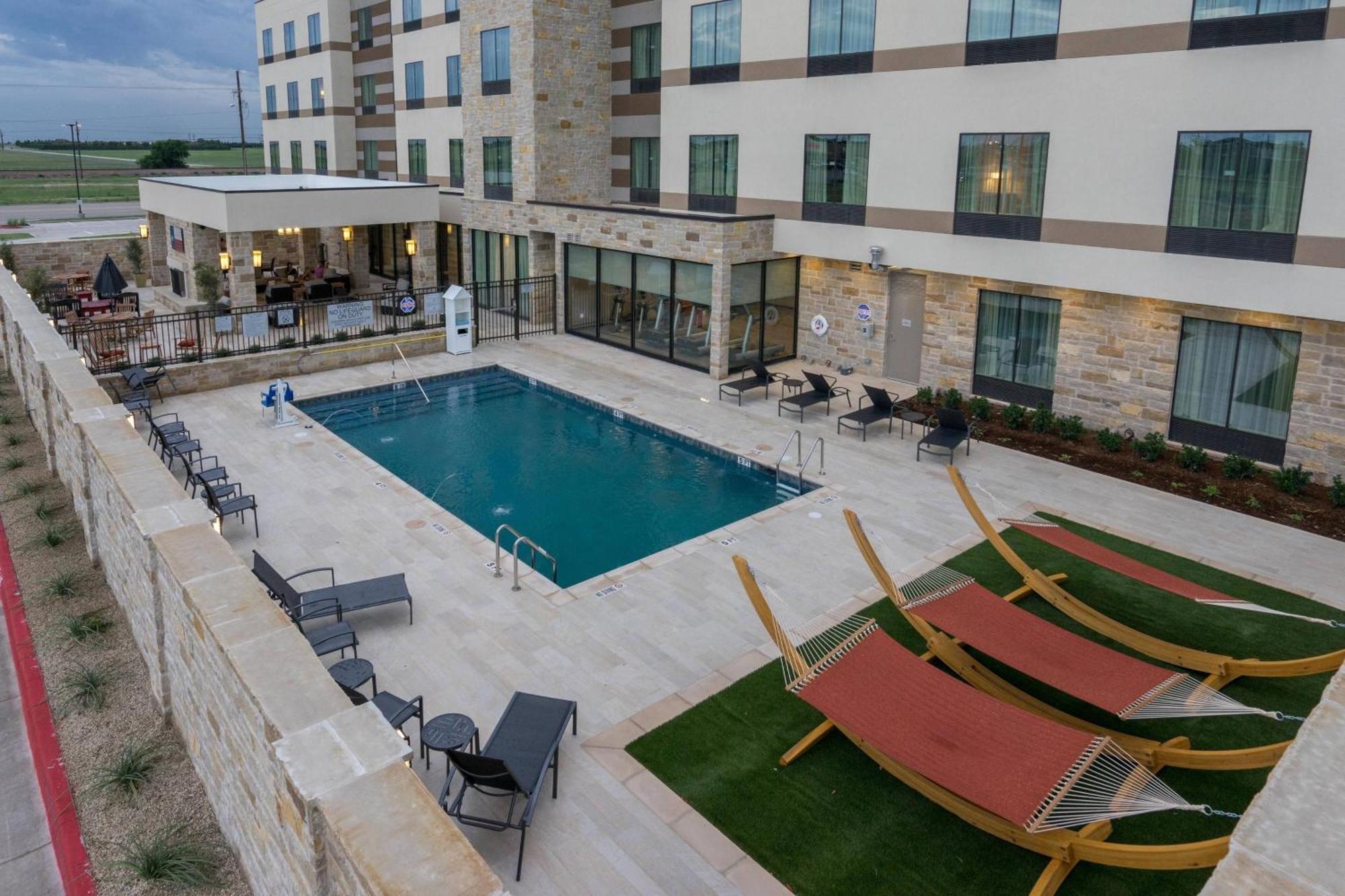 Fairfield Inn & Suites By Marriott Lubbock Southwest Екстериор снимка