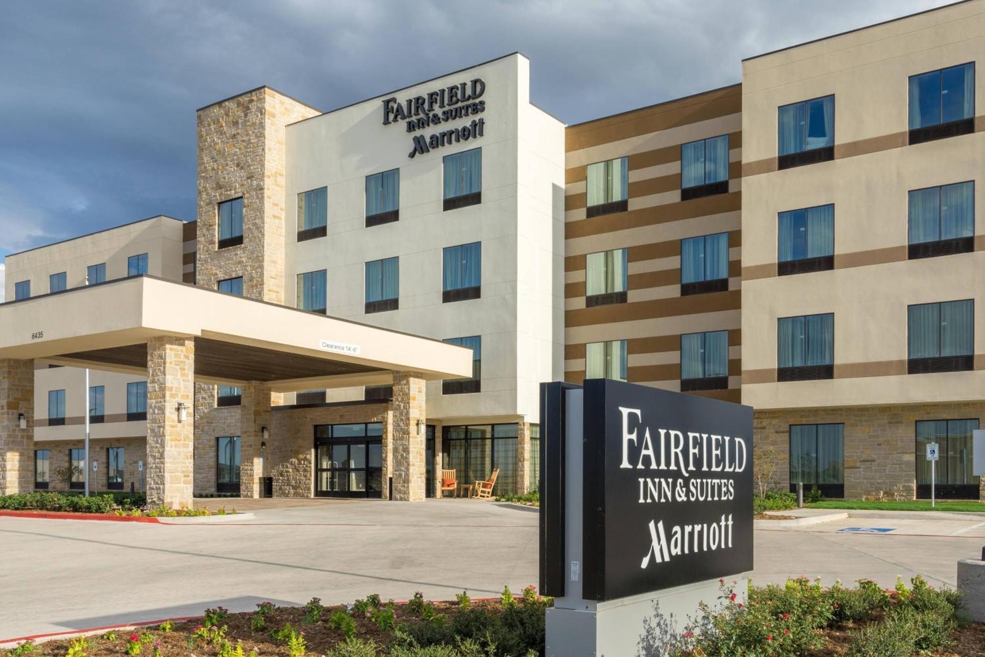 Fairfield Inn & Suites By Marriott Lubbock Southwest Екстериор снимка
